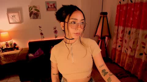 lemoonpeach online show from 01/07/25, 01:17