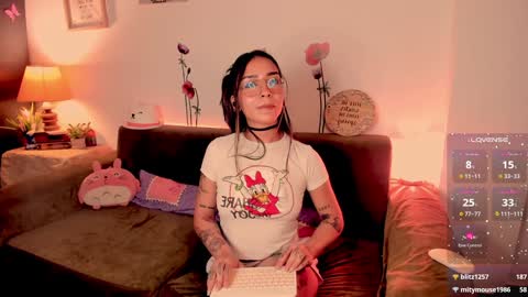 lemoonpeach online show from 02/06/25, 07:02