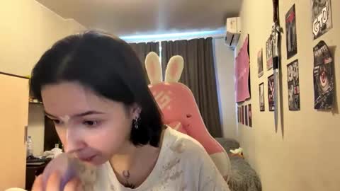 Kate online show from 03/19/26, 09:35