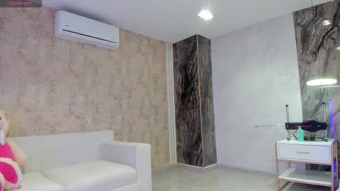 Lenathompson online show from 11/27/25, 02:02