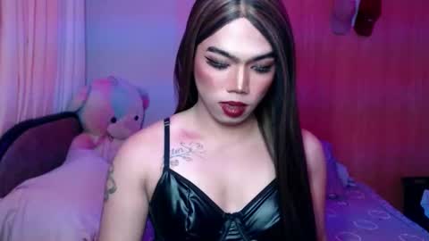 Snapshot of lenawet_0520 chatting on 12/01/25, 10:15 lena online show from 12/01/25, 10:15