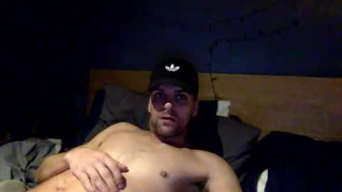 Snapshot of lendariokiss chatting on 12/21/25, 12:18 Armando online show from 12/21/25, 12:18