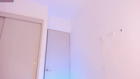 Lenner INDEPENDENT MODEL online show from 12/03/25, 08:12