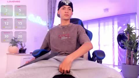 Lenner INDEPENDENT MODEL online show from 04/20/26, 03:26