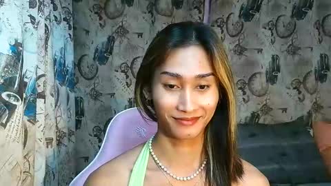 Snapshot of lennonxshit chatting on 12/20/25, 06:48 JANE online show from 12/20/25, 06:48