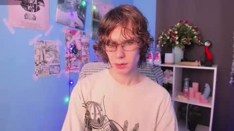 Snapshot of leo_bensyten chatting on 12/14/25, 12:32 Leo online show from 12/14/25, 12:32