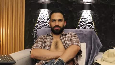 Leo  Diaz online show from 12/14/25, 04:18