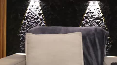 Leo  Diaz online show from 12/22/25, 12:51