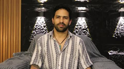 Snapshot of leo_diaz01 chatting on 03/31/26, 12:23 Leo Diaz online show from 03/31/26, 12:23