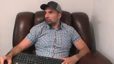 Snapshot of leo_gianni chatting on 08/02/26, 07:12 Leo Gianni online show from 08/02/26, 07:12