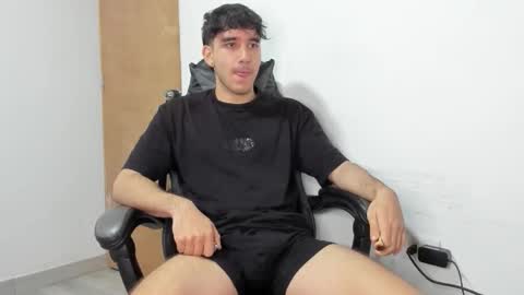 Leo Jones online show from 10/28/25, 08:40