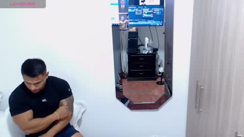 Leo online show from 10/21/25, 02:45