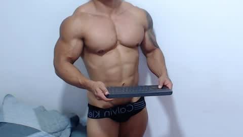 Snapshot of leo_muscleboy chatting on 07/03/26, 12:28 Leo online show from 07/03/26, 12:28