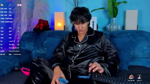 Leo online show from 12/16/25, 03:55