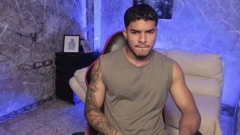 Leo independent model online show from 11/18/25, 12:05