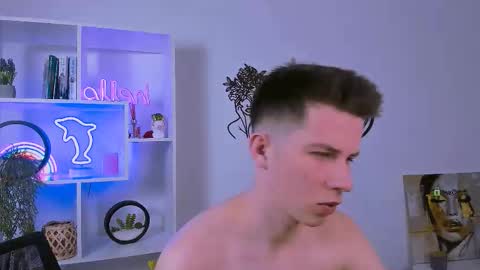 Snapshot of leo_valor chatting on 02/18/26, 07:43 leo_valor online show from 02/18/26, 07:43