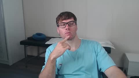 Snapshot of leoackerman chatting on 10/04/25, 12:47 leoackerman online show from 10/04/25, 12:47