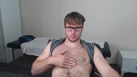 Snapshot of leoackerman chatting on 10/11/25, 06:17 leoackerman online show from 10/11/25, 06:17