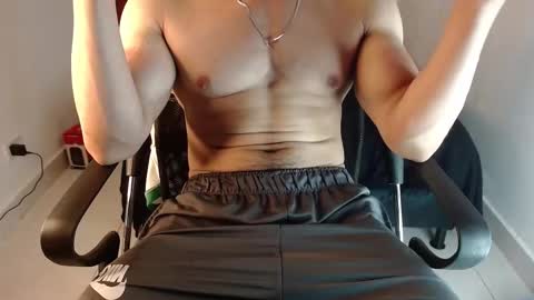 Snapshot of leobardostik chatting on 02/26/26, 12:31 leo online show from 02/26/26, 12:31