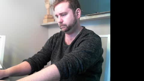 Snapshot of leofromsweden chatting on 02/28/25, 08:31 Leofromsweden online show from 02/28/25, 08:31