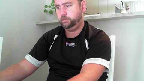 Snapshot of leofromsweden chatting on 09/09/25, 07:19 Leofromsweden online show from 09/09/25, 07:19