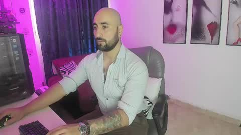 Snapshot of leon_1717 chatting on 01/08/25, 02:56 Leon online show from 01/08/25, 02:56