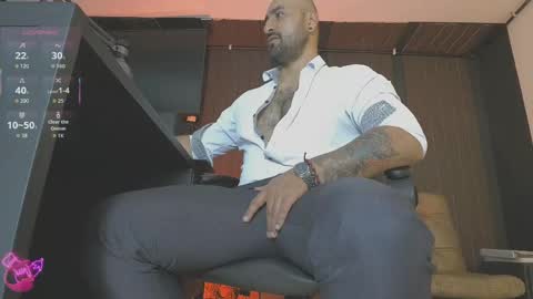 Leon online show from 04/30/26, 10:36