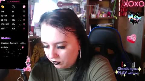 Snapshot of leona_harrison chatting on 02/25/25, 06:14 Leona Harrison online show from 02/25/25, 06:14