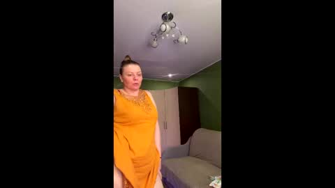 Leona tracie online show from 06/07/26, 07:34