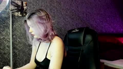 leona_williams online show from 02/21/25, 12:06