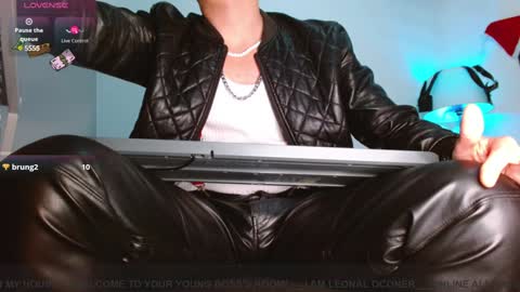 Snapshot of leonal_oconer chatting on 12/16/24, 10:45 iam leonal online show from 12/16/24, 10:45