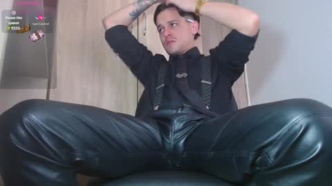 Snapshot of leonal_oconer chatting on 11/13/25, 06:40 iam leonal online show from 11/13/25, 06:40