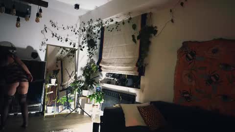 Leo online show from 09/10/25, 10:43