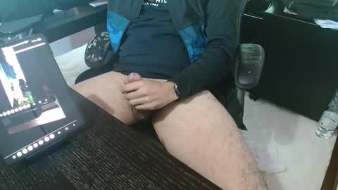 Snapshot of leone44 chatting on 05/15/26, 03:30 angel e sonia online show from 05/15/26, 03:30