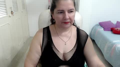 leonela   online show from 04/04/26, 11:35