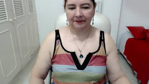 leonela   online show from 06/15/26, 09:50
