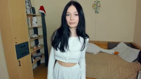 Snapshot of leonewiechec chatting on 03/17/26, 07:06 Alice online show from 03/17/26, 07:06