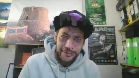 Snapshot of leonidascum chatting on 11/29/25, 09:34 leonidascum online show from 11/29/25, 09:34