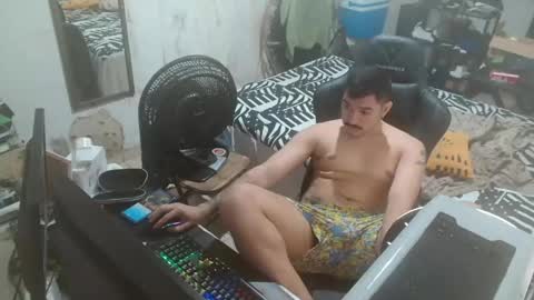 Snapshot of leonino231 chatting on 05/13/26, 03:15 leonino231 online show from 05/13/26, 03:15