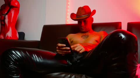 Lenardo jaramillo online show from 01/23/25, 12:30