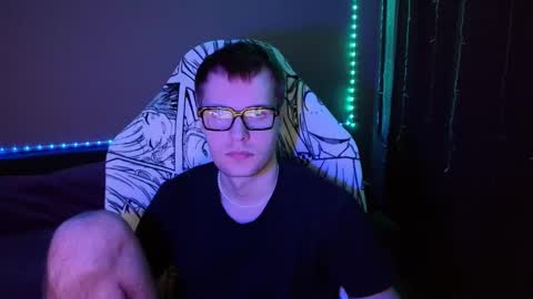 Snapshot of leonnextdoor chatting on 01/17/25, 10:55 Leon online show from 01/17/25, 10:55