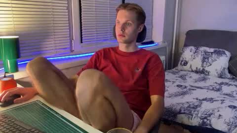 Snapshot of leonnextdoor chatting on 01/31/26, 09:24 Leon online show from 01/31/26, 09:24