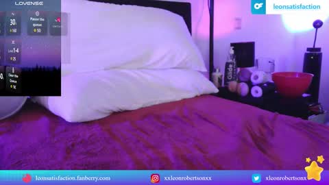 Snapshot of leonsatisfaction chatting on 12/01/24, 08:42 Leon Robertson online show from 12/01/24, 08:42