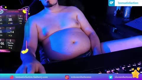 Snapshot of leonsatisfaction chatting on 11/02/25, 04:09 Leon Robertson online show from 11/02/25, 04:09