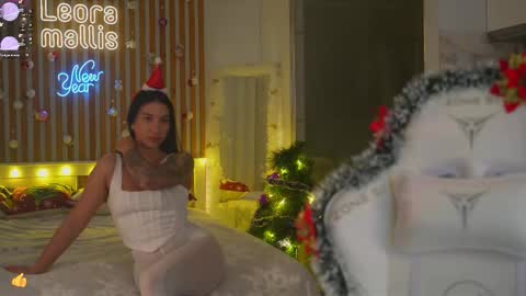 Leora online show from 12/22/25, 05:21