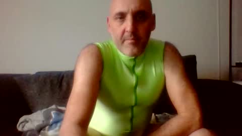 Snapshot of leotardox chatting on 11/15/25, 02:57 Leotardo online show from 11/15/25, 02:57