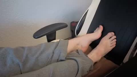 Leroy online show from 11/30/25, 10:08