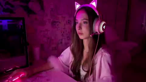 Snapshot of les1k chatting on 03/28/26, 03:11 Lesya online show from 03/28/26, 03:11