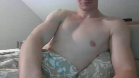 Snapshot of lesbianunicorn1 chatting on 04/12/26, 07:30 lesbianunicorn1 online show from 04/12/26, 07:30