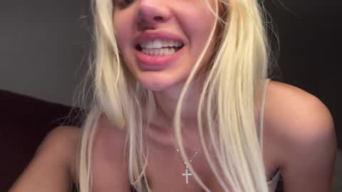 Lesi Join my fanclub before use my fanmenu online show from 09/30/25, 06:46